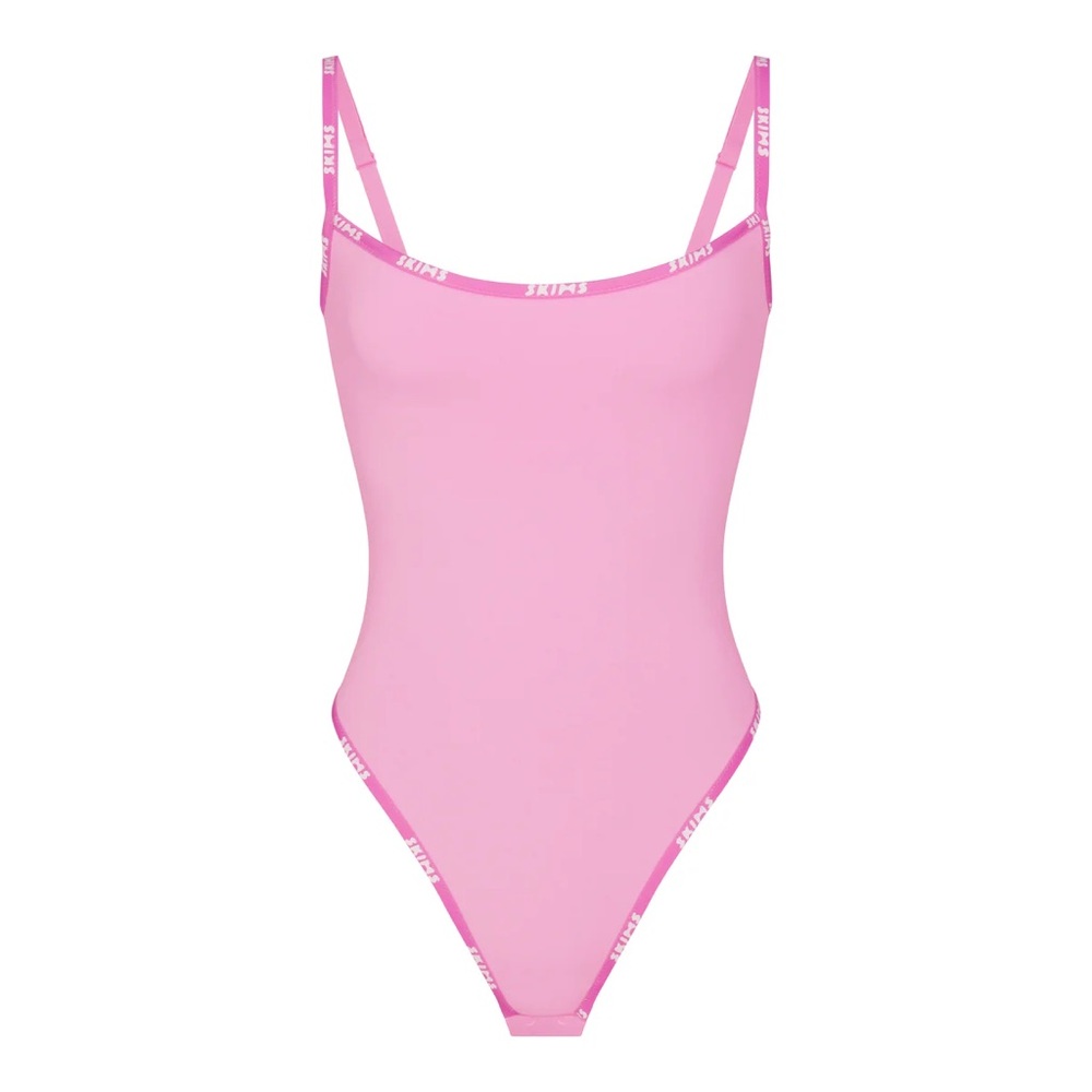 💖 Skims Cotton Logo Built in Bra Bodysuit
Bubblegum